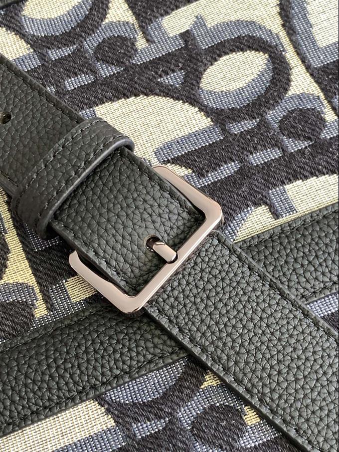 2025228Y630P211114219