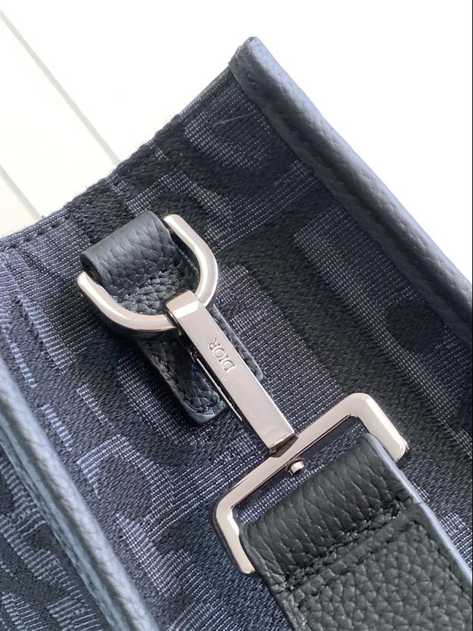 2025228Y630P211114374