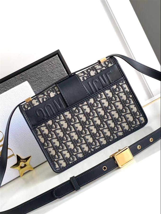 2025228Y650P204624188