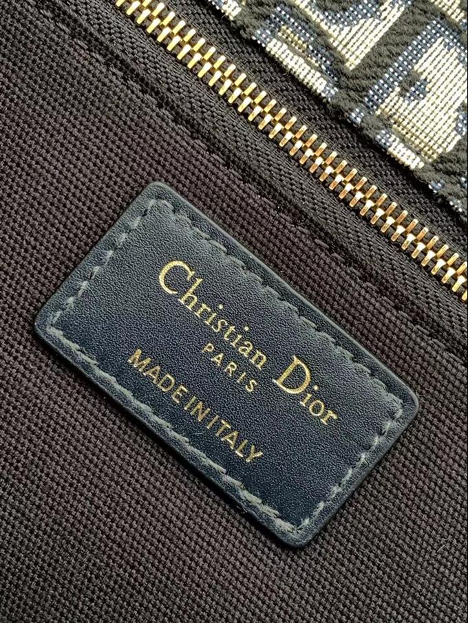 2025228Y650P204624282