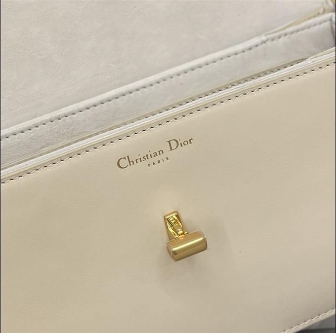 2025228Y650P204625352