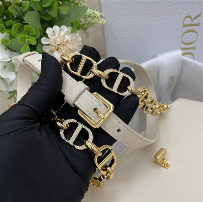 2025228Y650P204625400