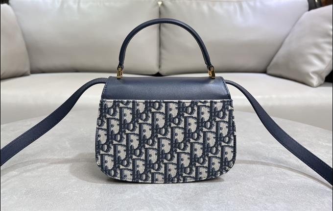 2025228Y650P204625633