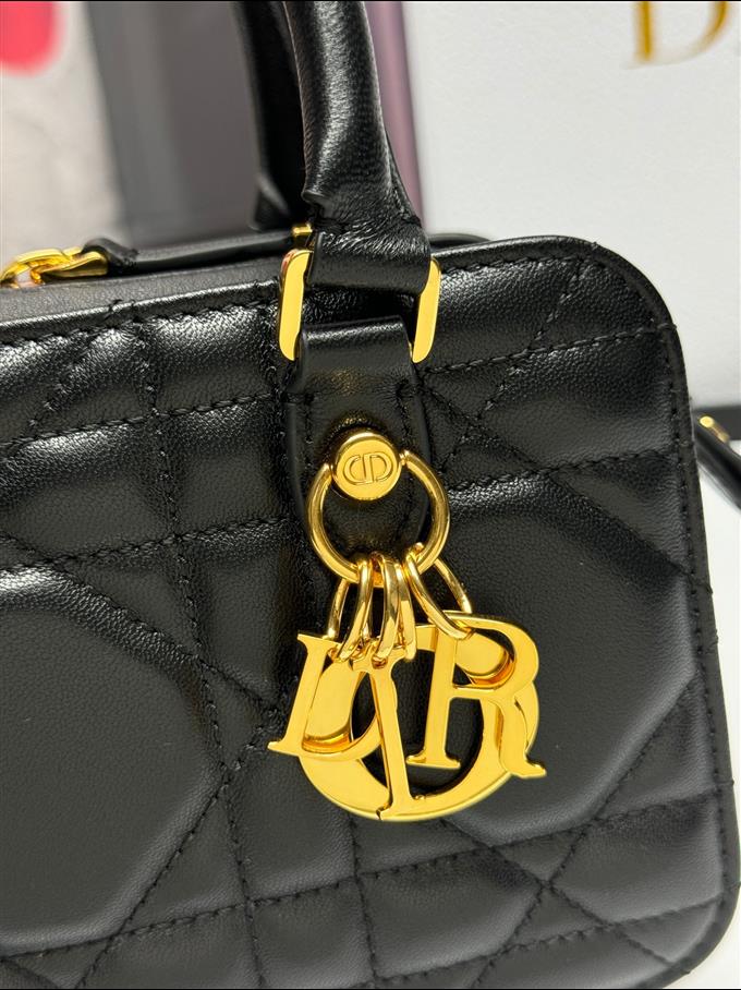 2025228Y650P204646750