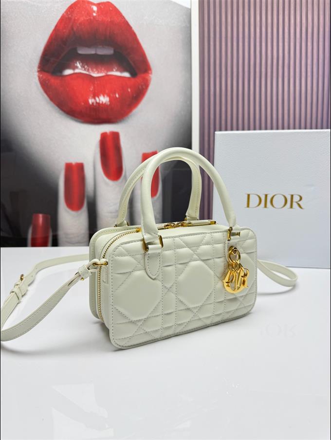 2025228Y650P204646828