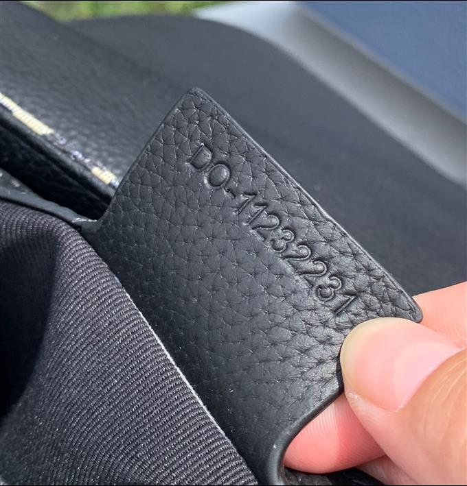 2025228Y730P21232244