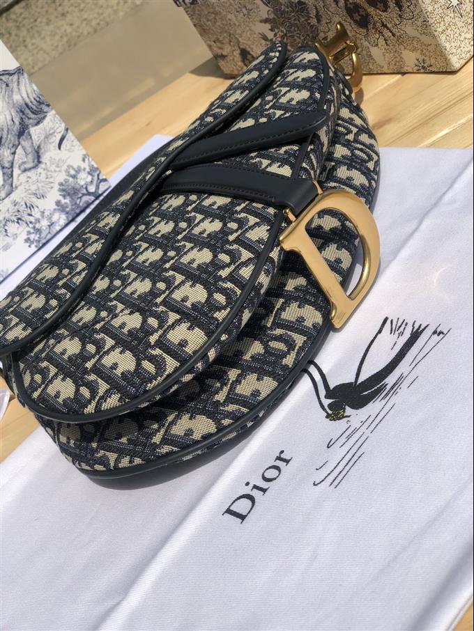 2025228Y750P21232324