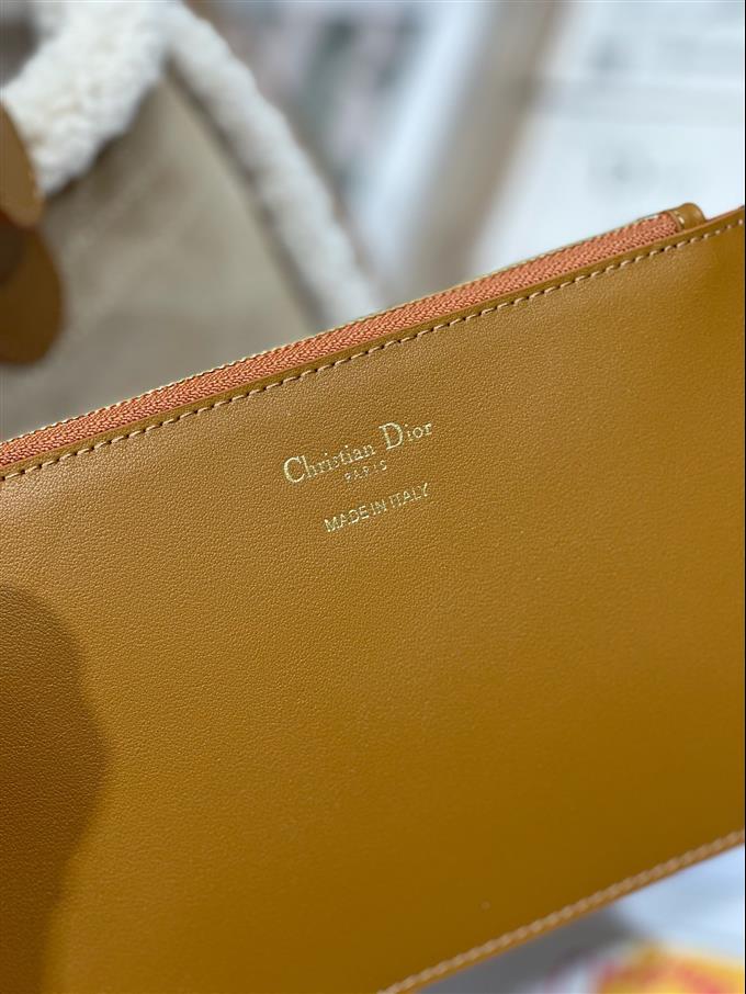 2025228Y950P212712198