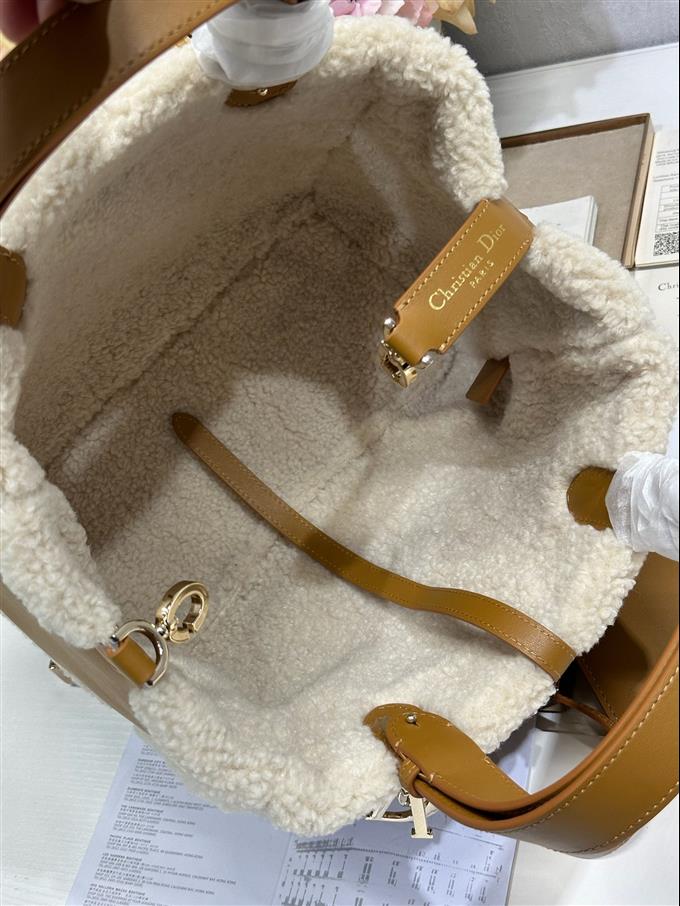 2025228Y950P212712230