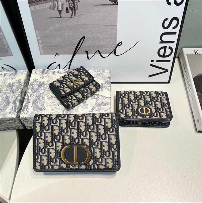 2025228Y280P204618627