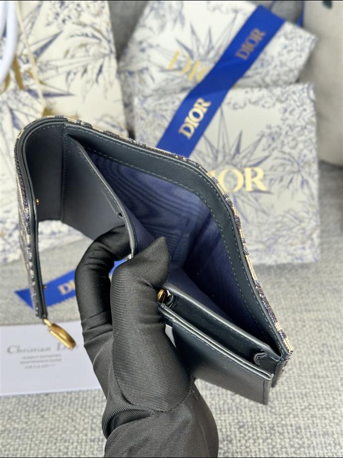 2025228Y290P182138635