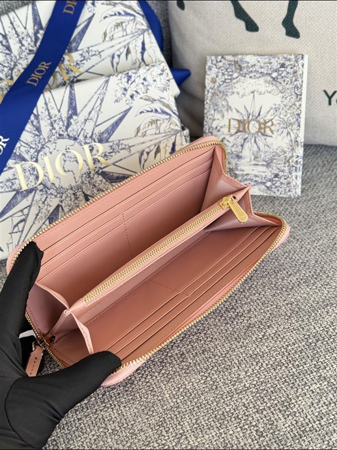 2025228Y310P182139311