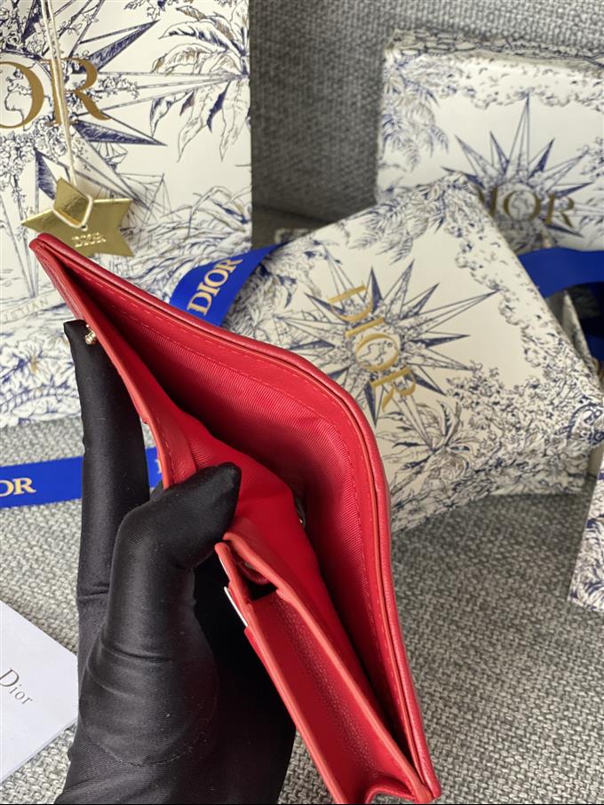 2025228Y310P20371035