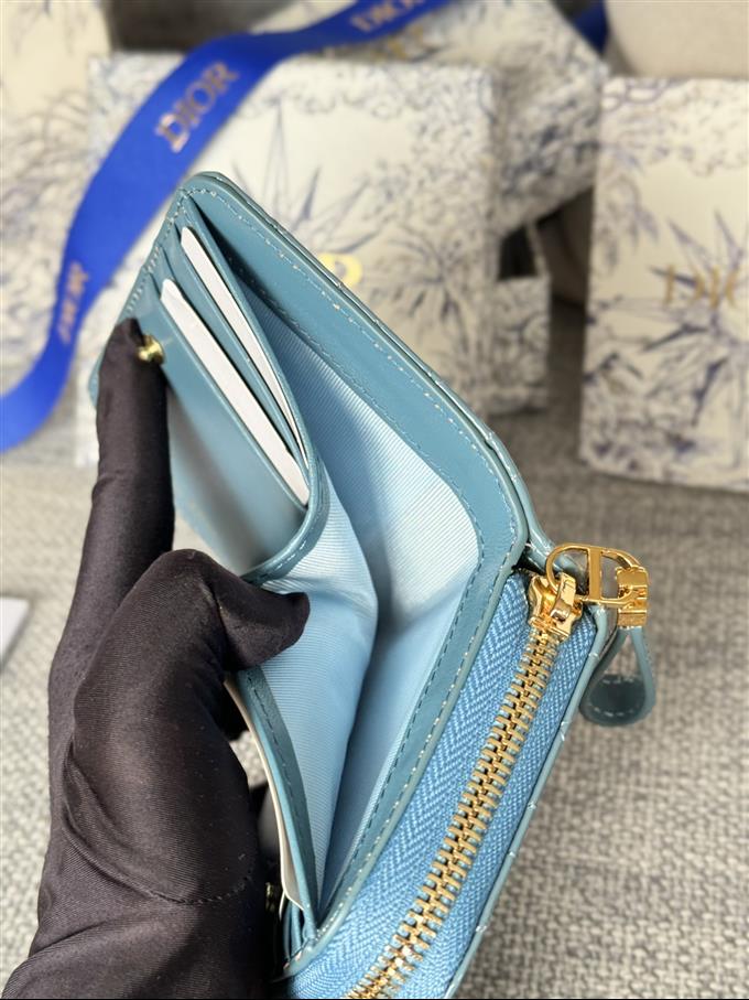 2025228Y330P203711575