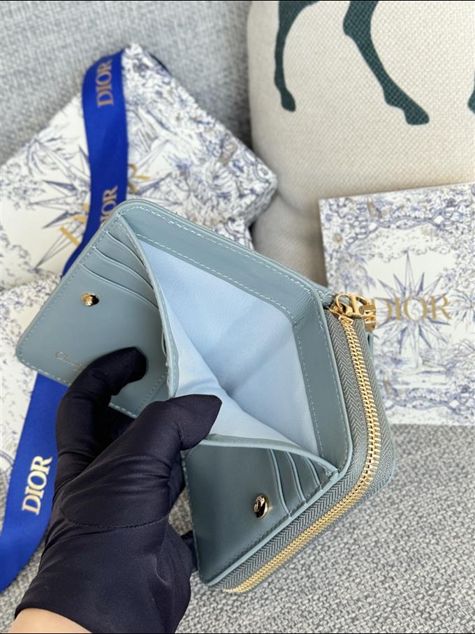 2025228Y330P203712440