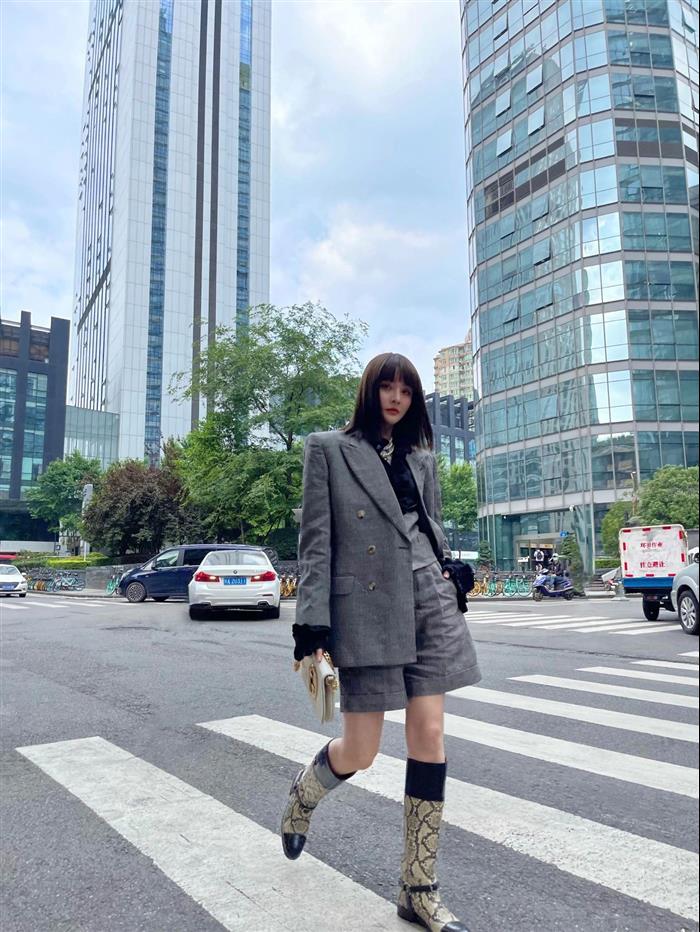 2025210C699268N202114923