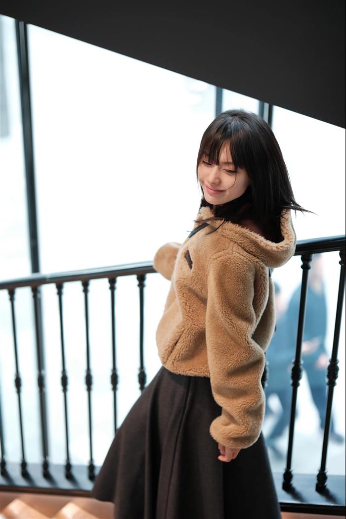 2025210C815700N203029566