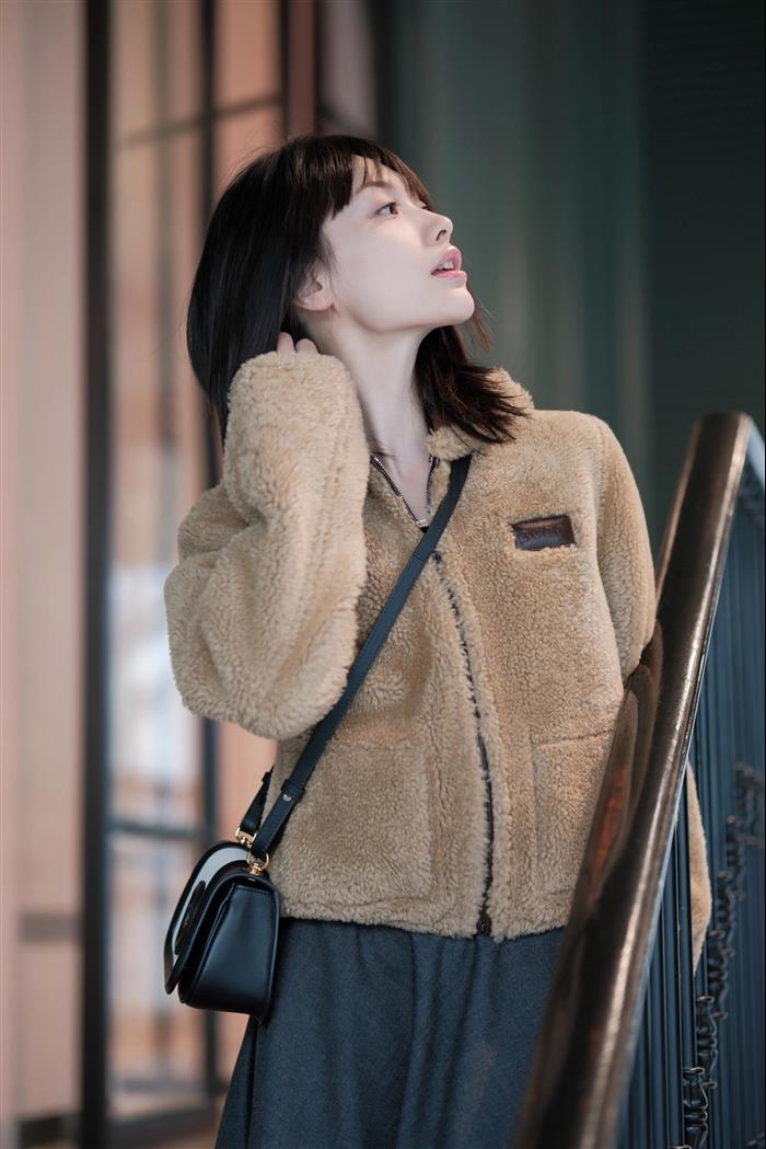 2025210C815700N203029582