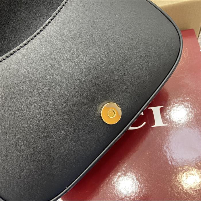 2025210C815700N203030645