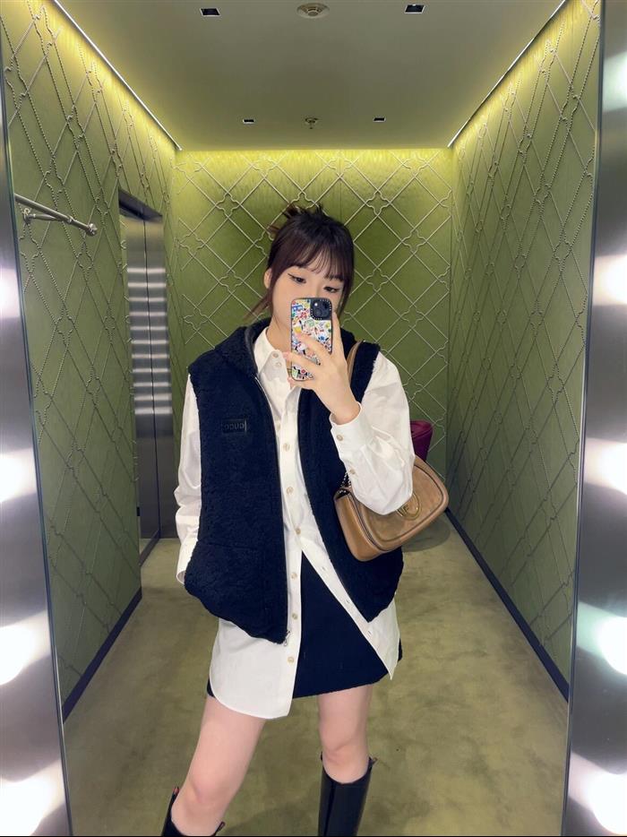 2025210C815715N202138313