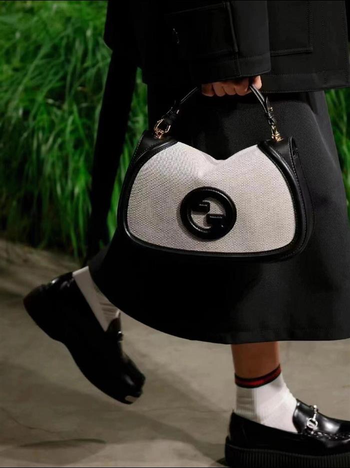 2025210C815716N20213919