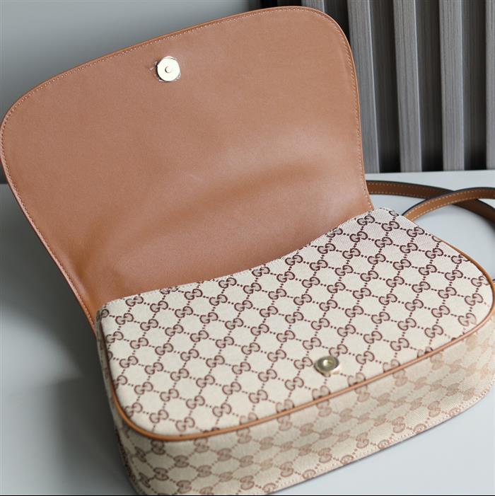 2025210C815716N202139410