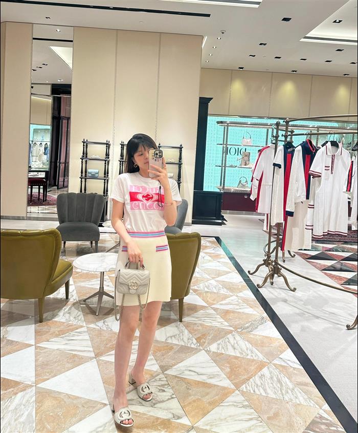 2025210C811238N201821750