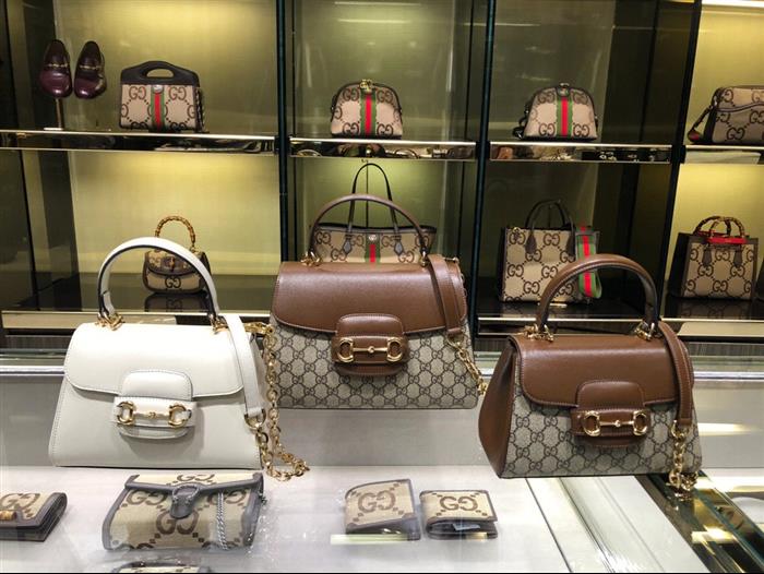 2025210C702049N201955444