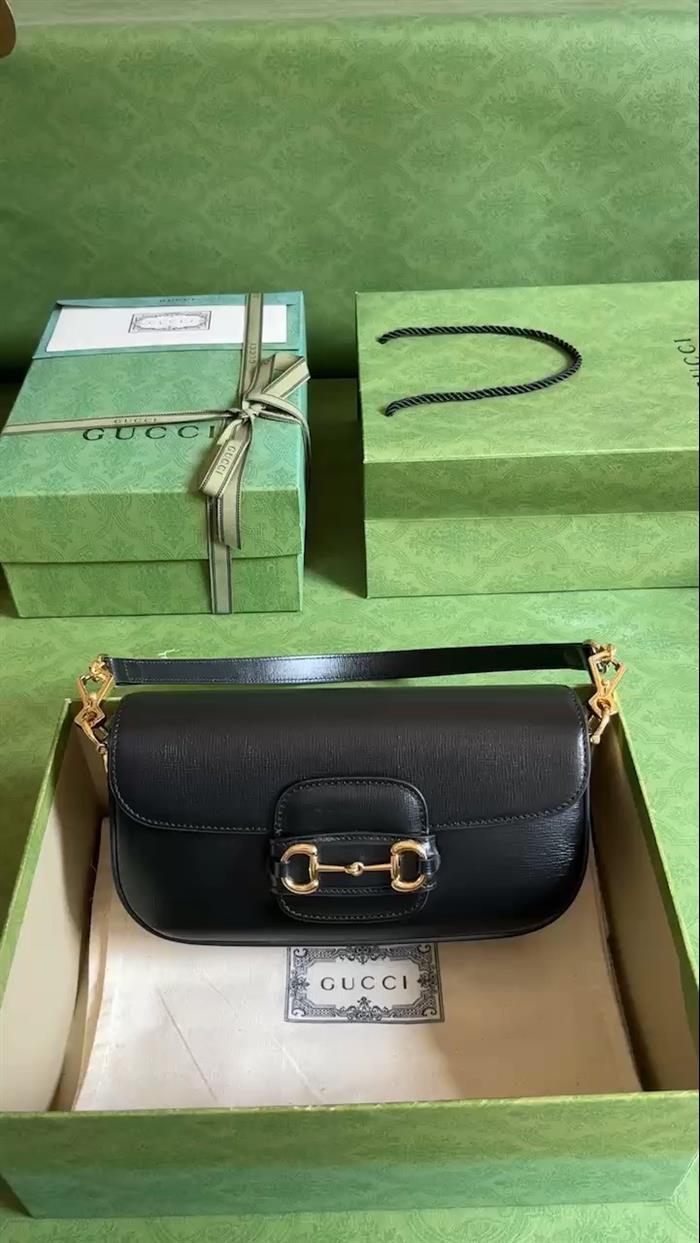 2025210C728231N201957923