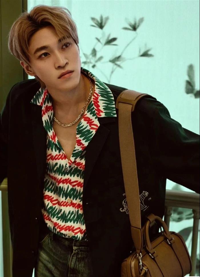 2025210C725292N202149178