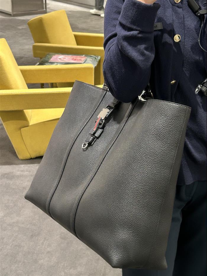 2025210C816753N202111689