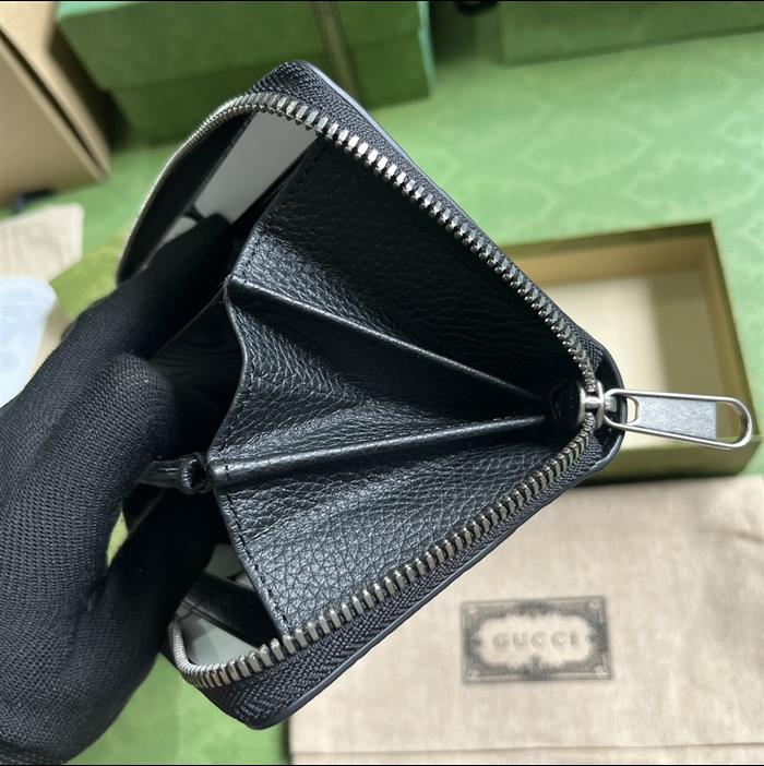 2025210C739484N201923752