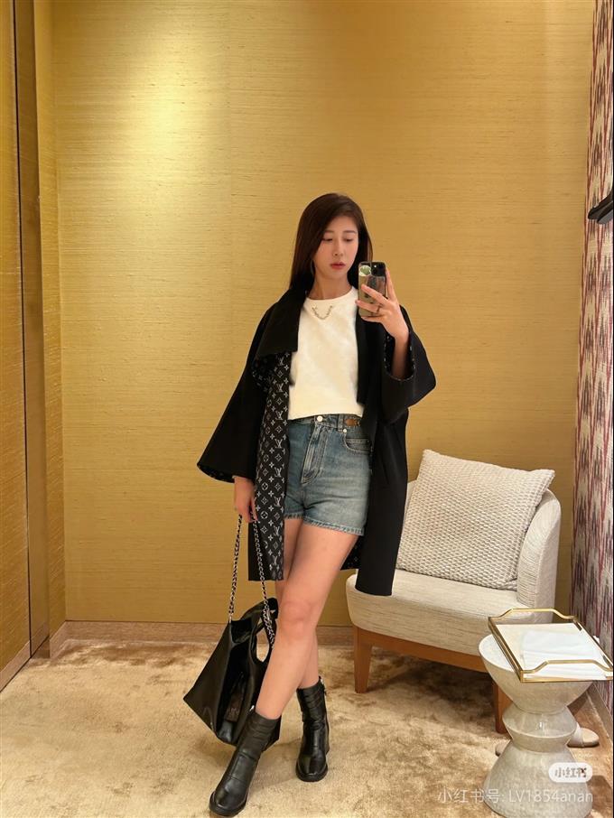 2025224M1126611122670