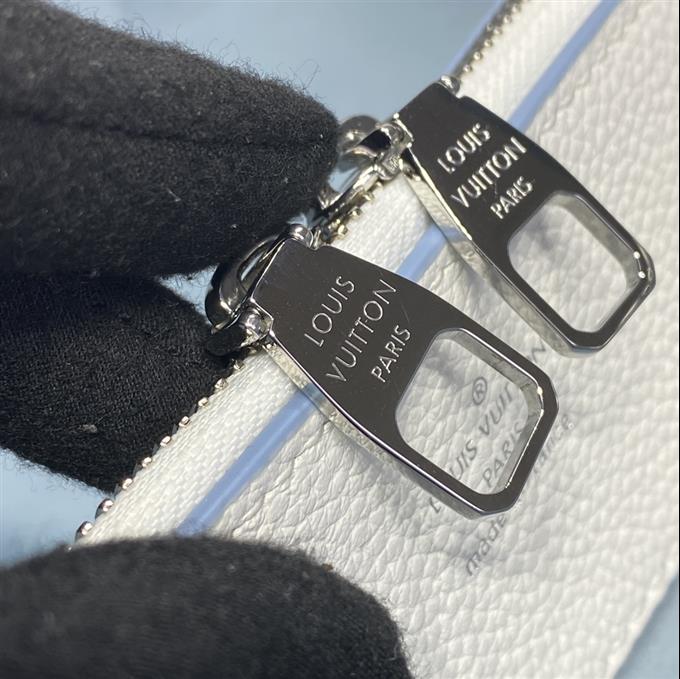 2025224M1173311117628