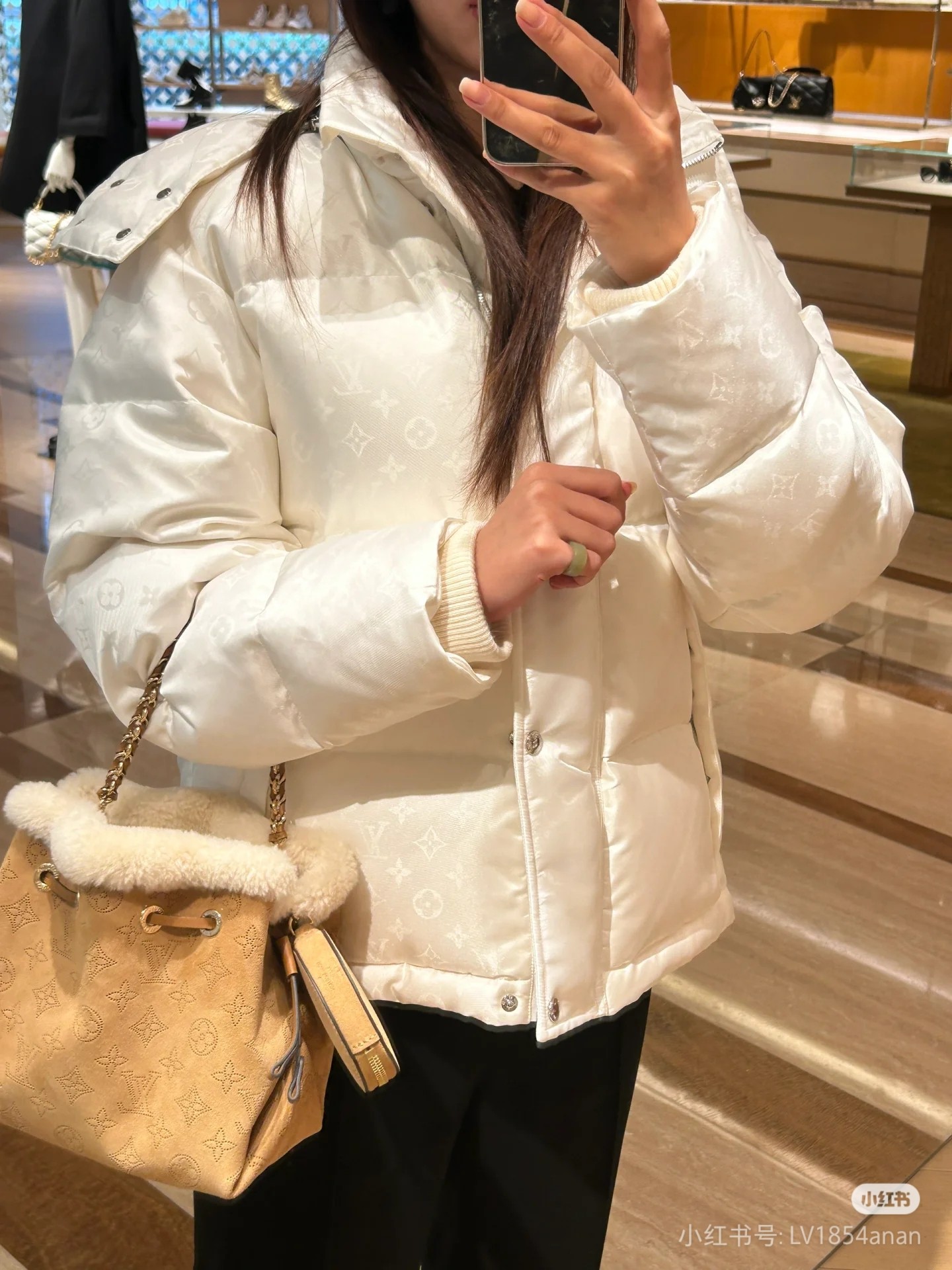 2025224M1183922819815