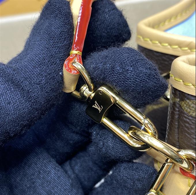 2025224M12221103427382