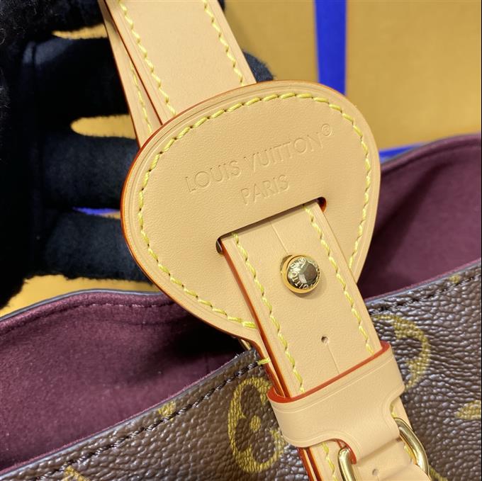 2025224M12925103427573