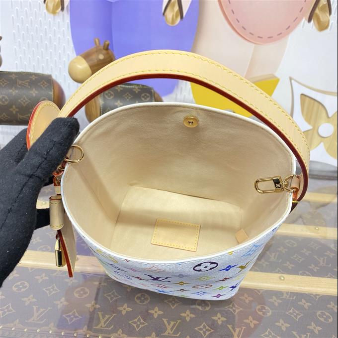 2025224M1308911118221