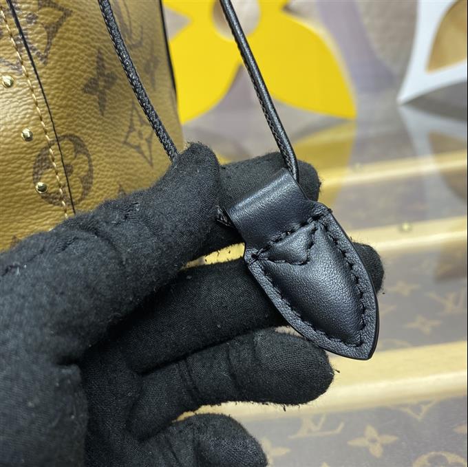 2025224M1332411118362