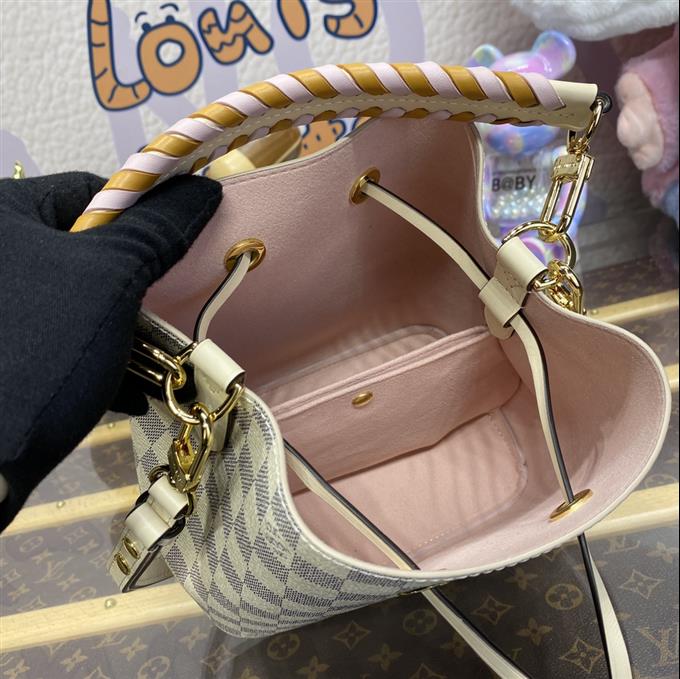 2025224N4529211121742