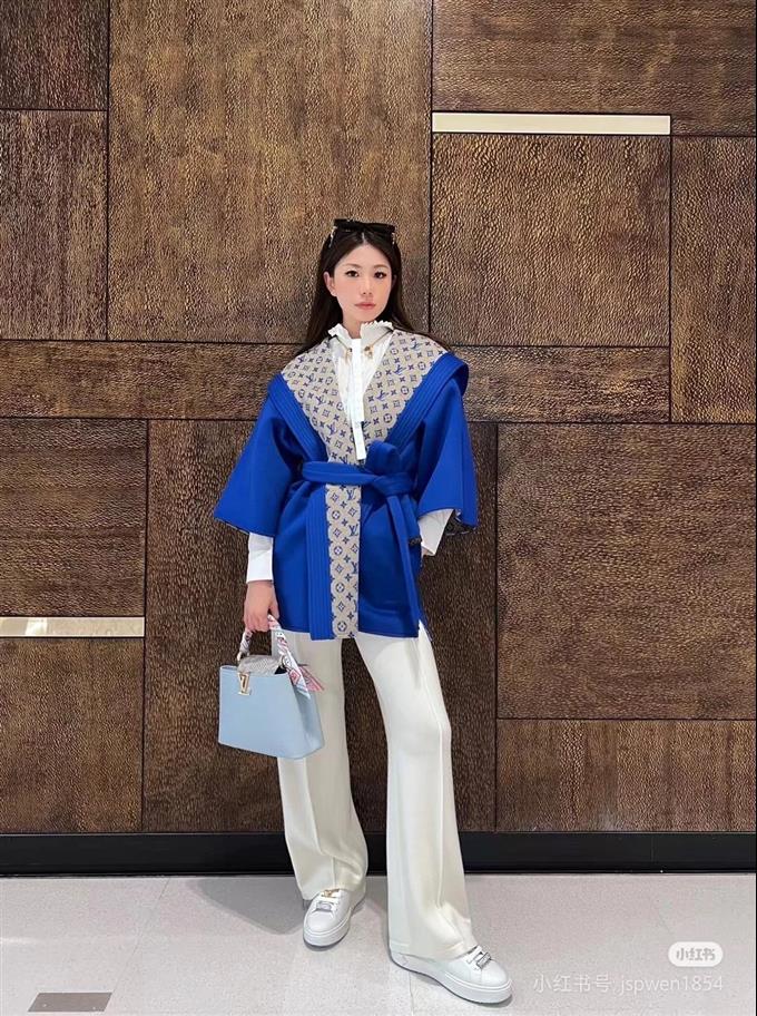 2025224M211659483717