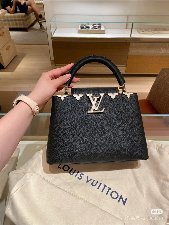 2025224M232639489435