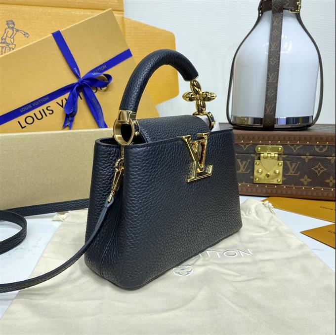 2025224M2394394757567