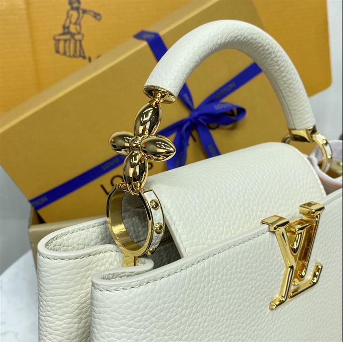 2025224M239449475784