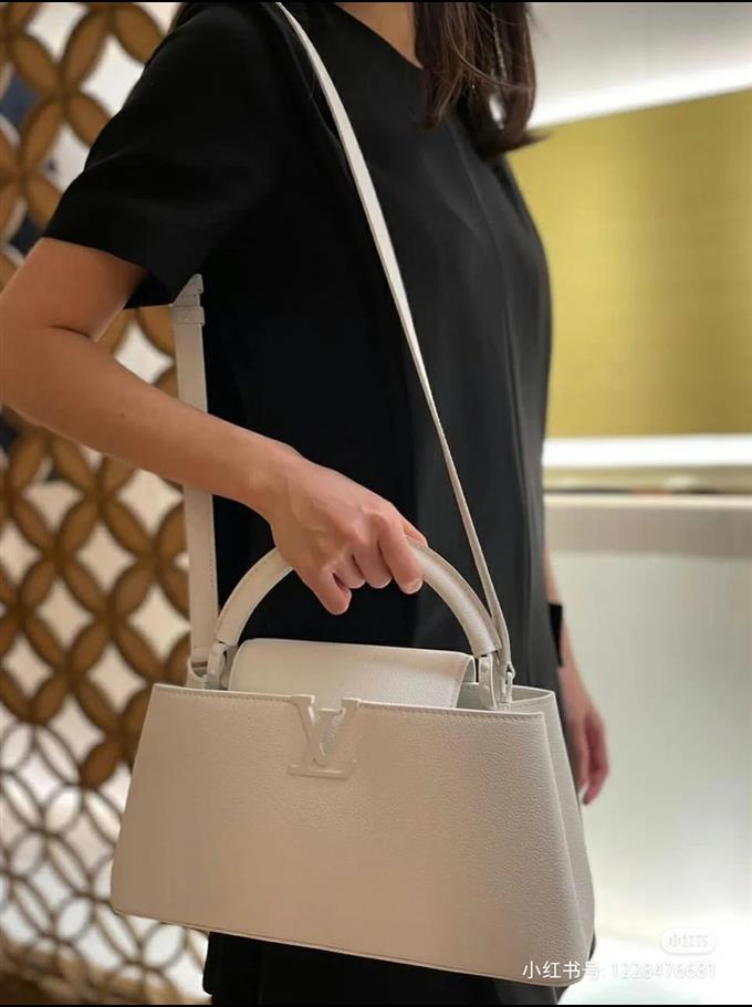 2025224M2394810326299