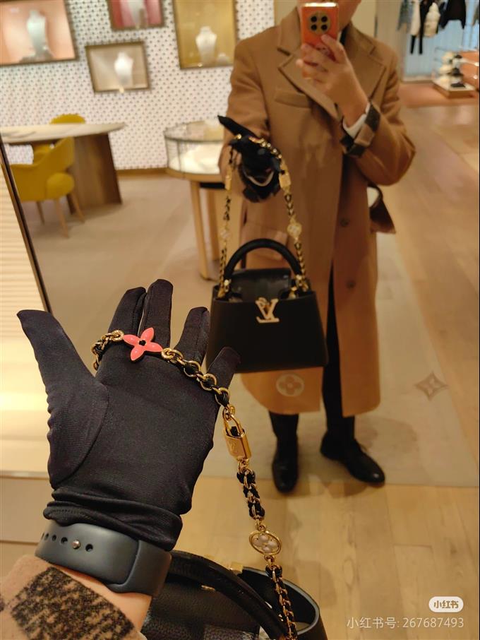 2025224M2395094835887