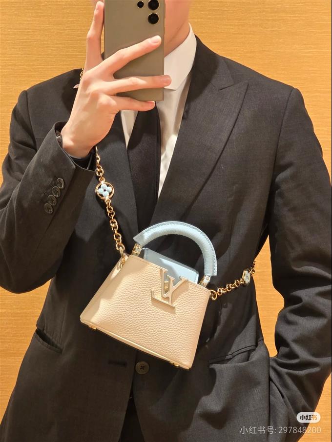 2025224M2395294824902