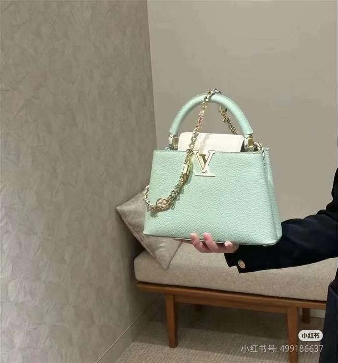 2025224M2447194824556