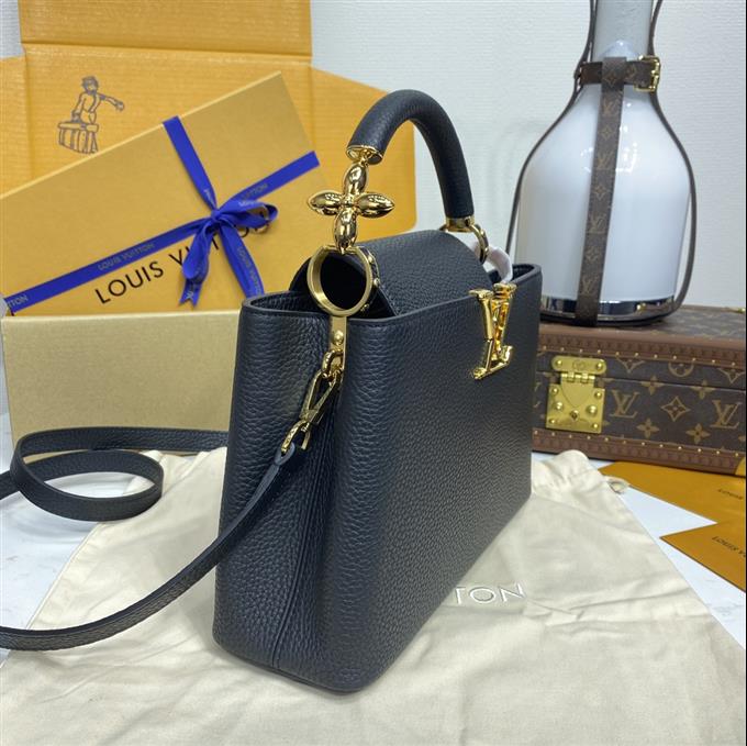 2025224M2469894757301