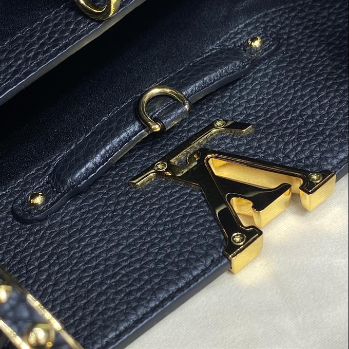 2025224M2469894828105